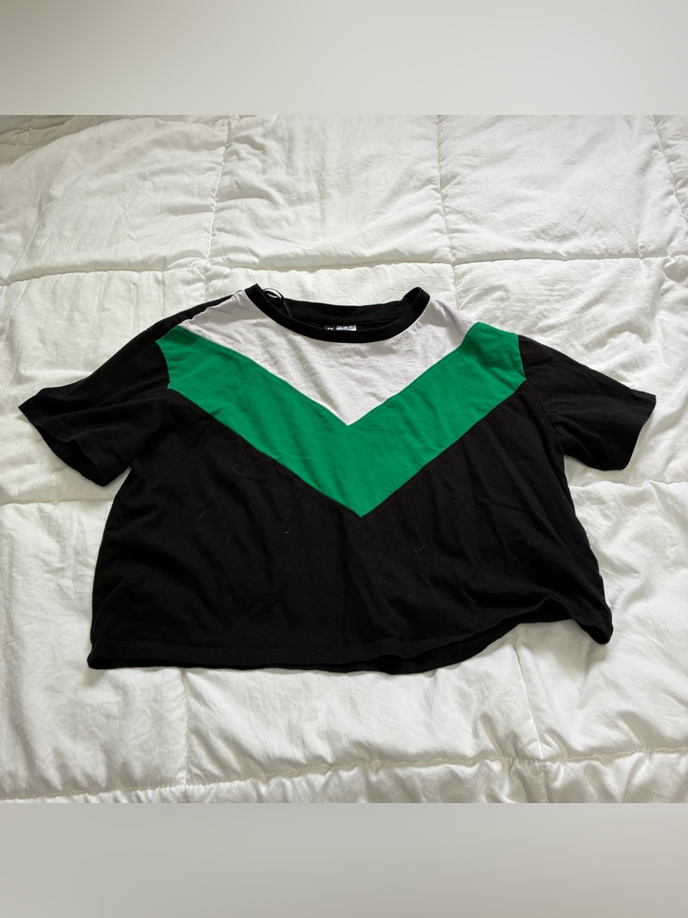 H&M Divided Cropped T-shirt